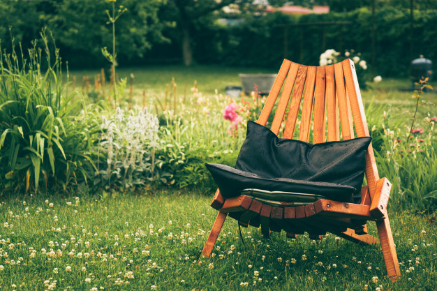 Refresh Your Yard Furniture