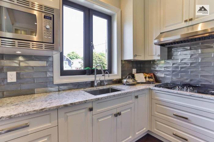 Gray Backsplash  for  kitchen