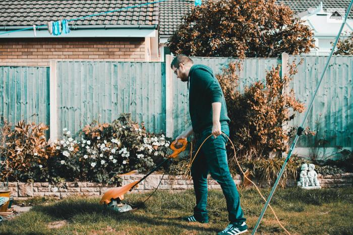 Getting the Right Equipment for Yard Leveling