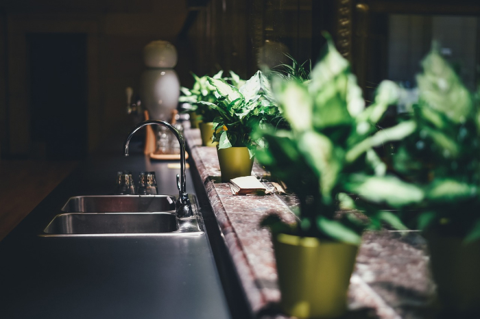 What are the Downsides of Kitchen Islands